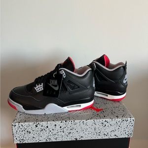 Jordan 4 Retro
Bred Reimagined